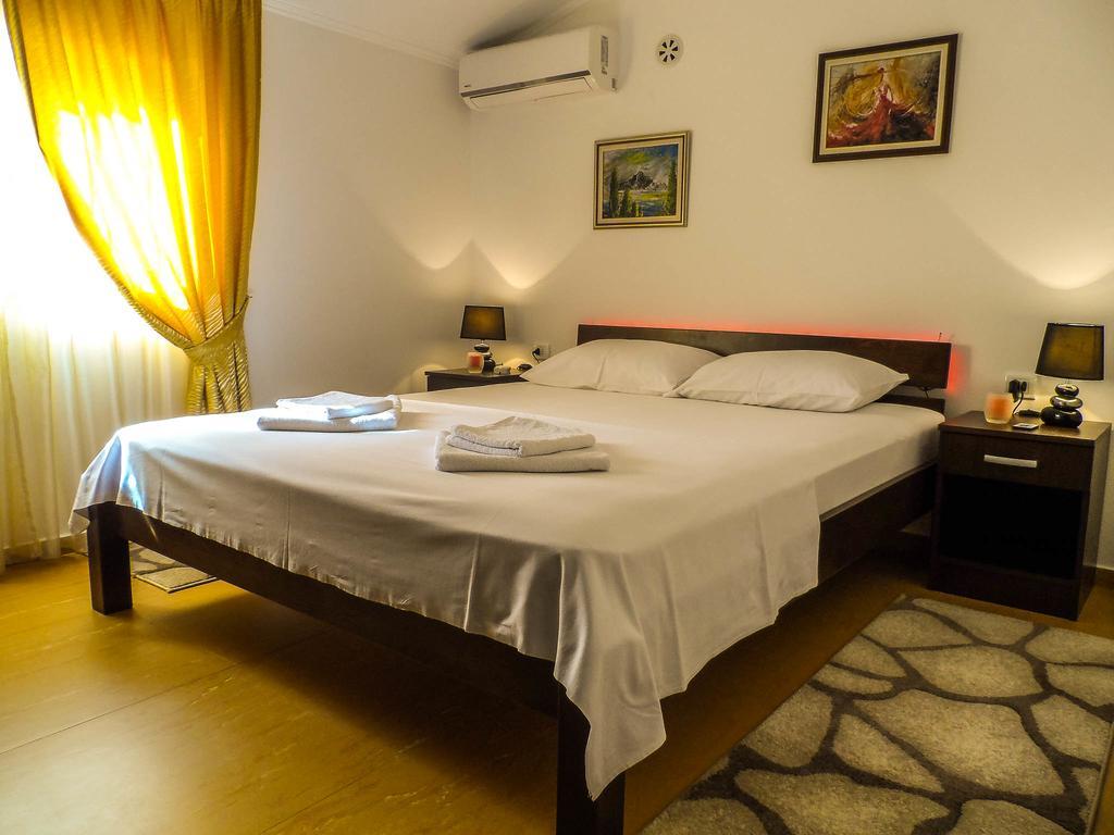 Apartments Miles Utjeha-Bušat Extérieur photo
