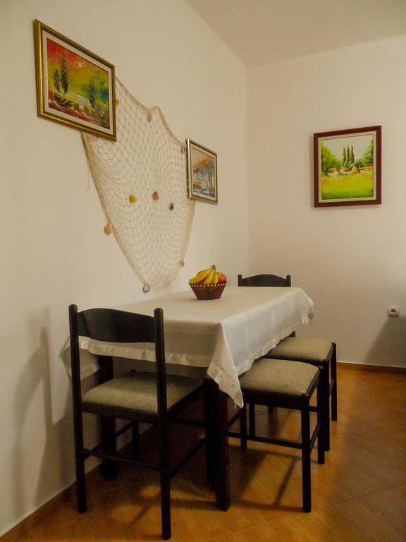 Apartments Miles Utjeha-Bušat Extérieur photo